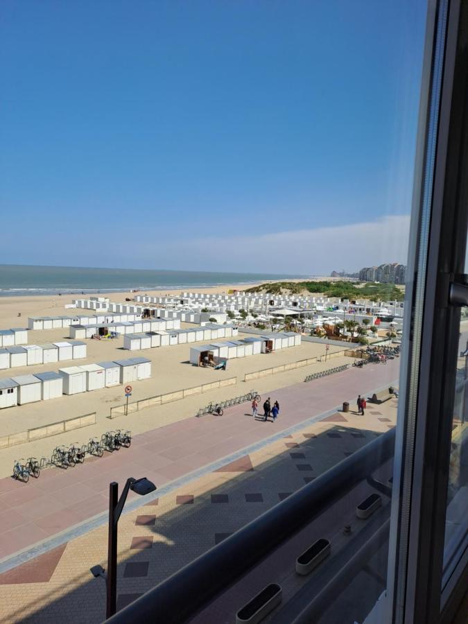 Appartement Zeedijk Heist Met Garage Knokke-Heist Exterior foto